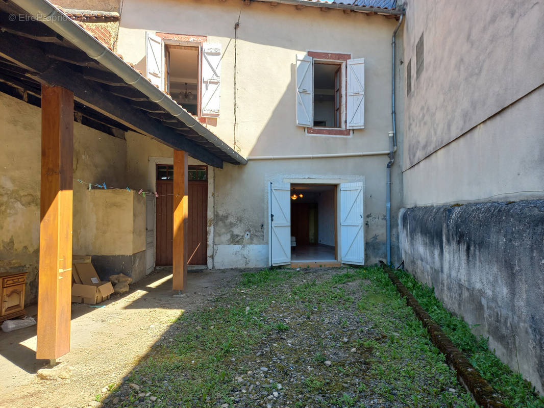 Maison à MIRANDE