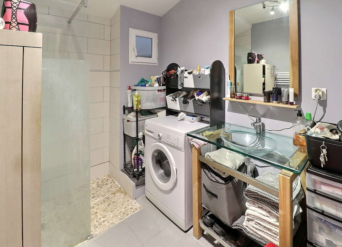 Appartement à VIOLS-LE-FORT