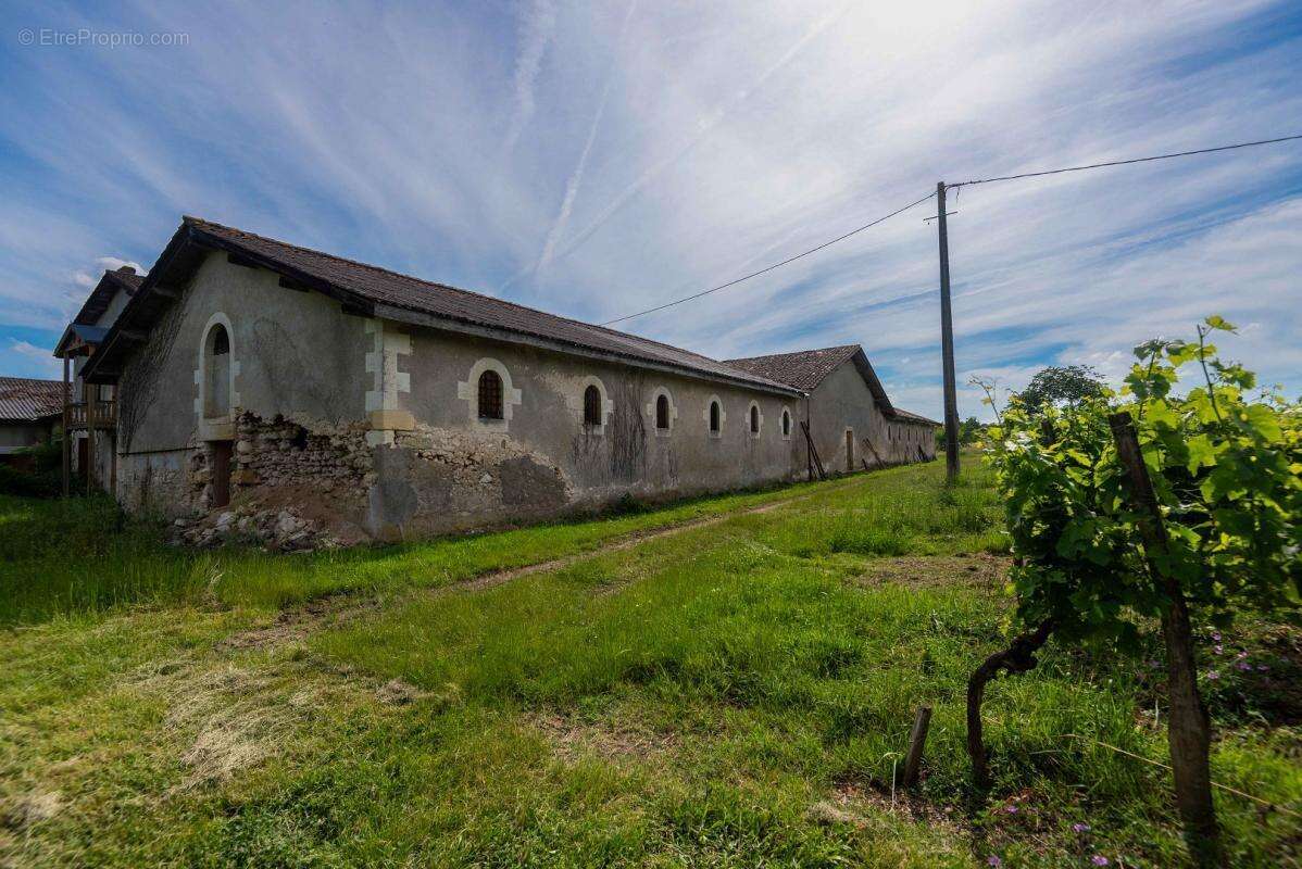 Maison à GENSAC