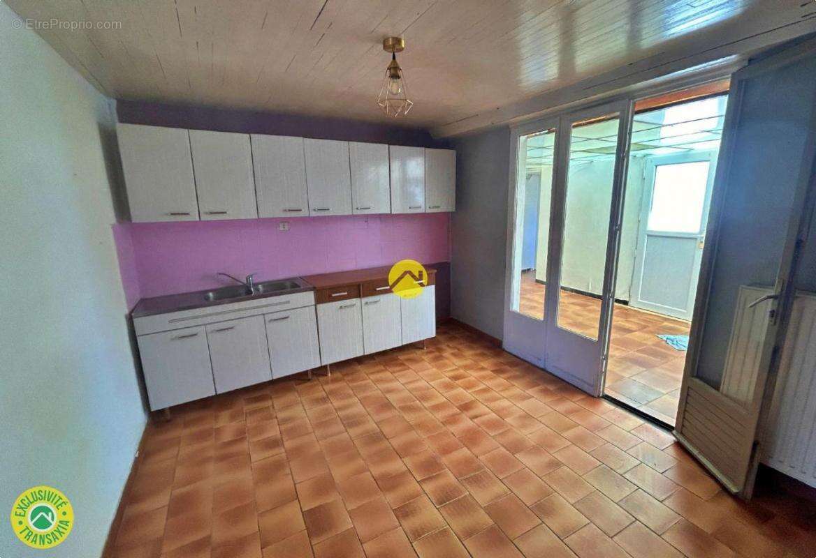 Maison à FRUGES