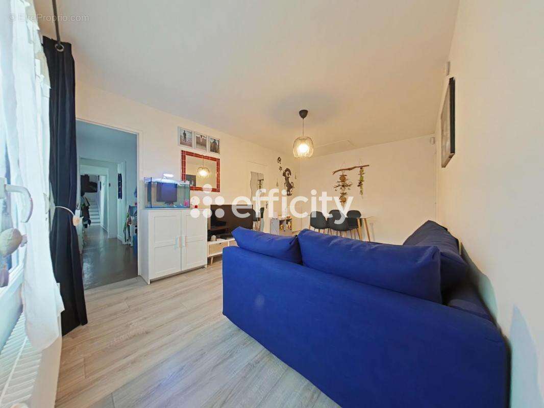 Appartement à GROSLAY