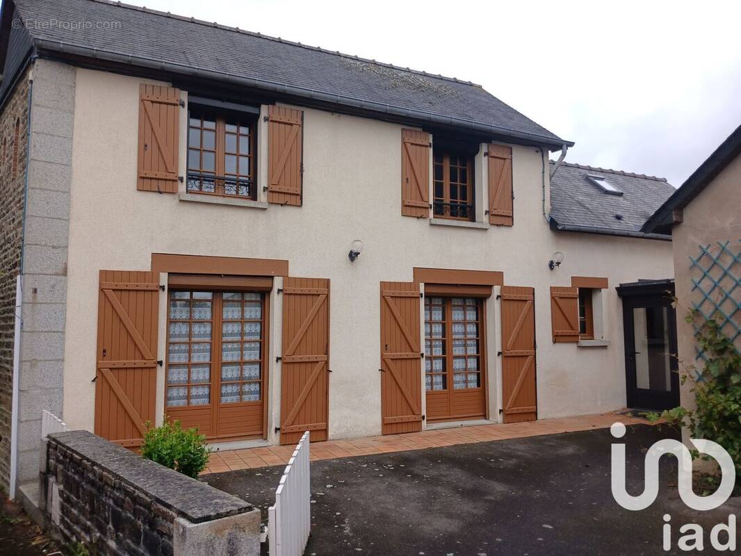 Photo 1 - Maison à SAINT-HILAIRE-DU-HARCOUET
