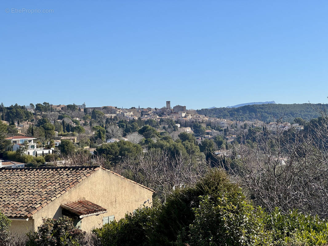 Maison à EGUILLES