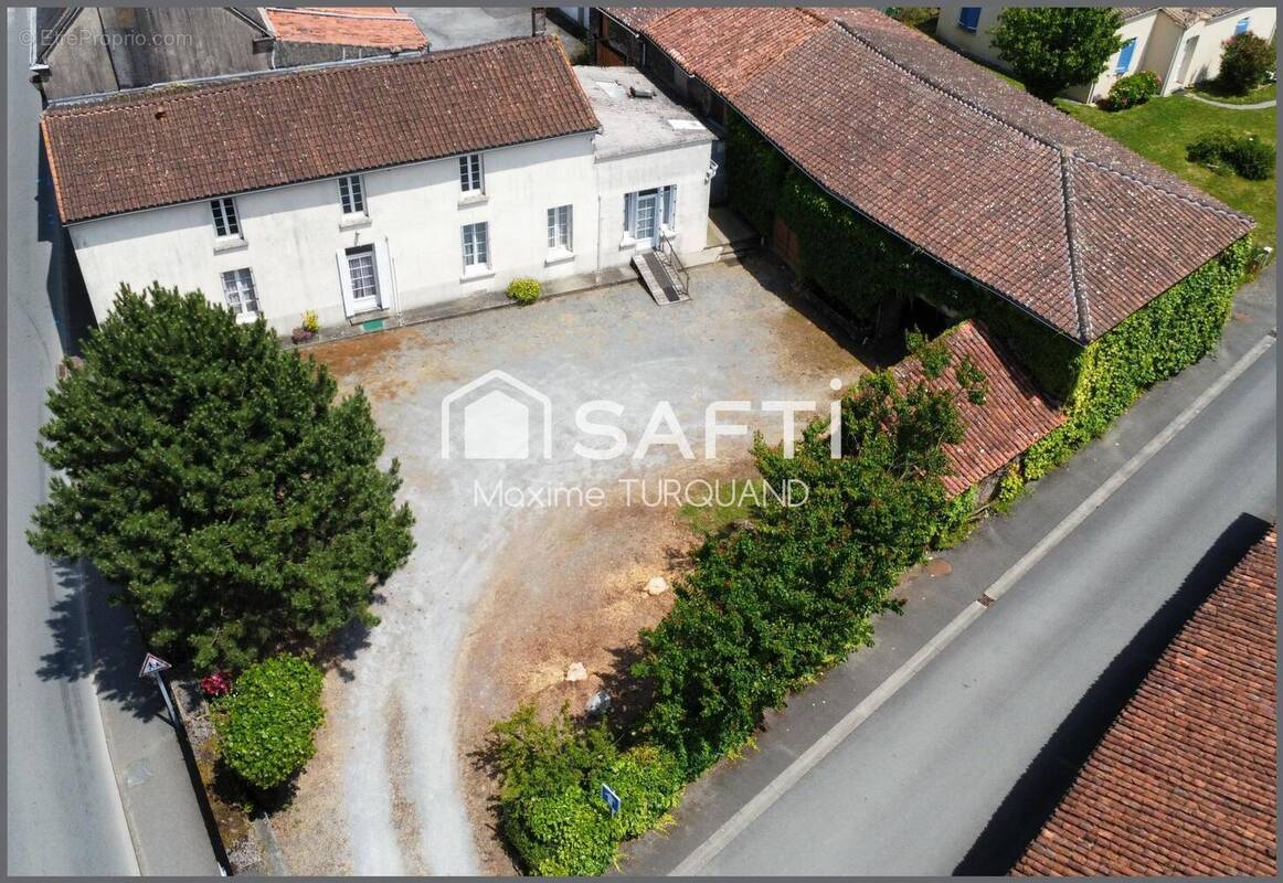 Photo 1 - Maison à SAINT-PIERRE-DU-CHEMIN