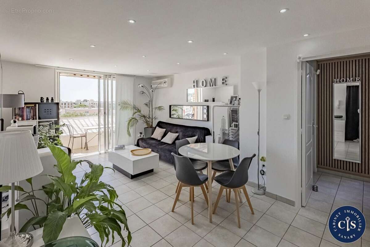 Appartement à SANARY-SUR-MER
