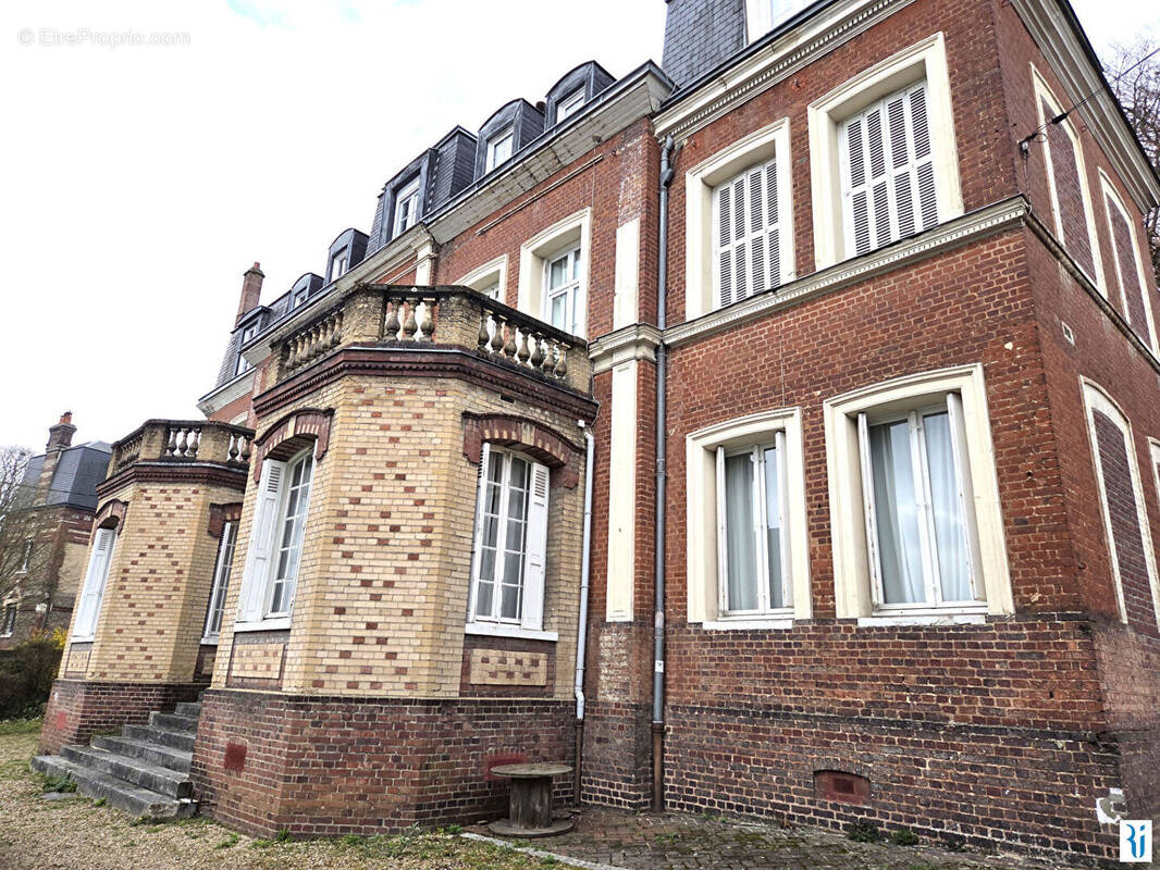 Appartement à MONT-SAINT-AIGNAN