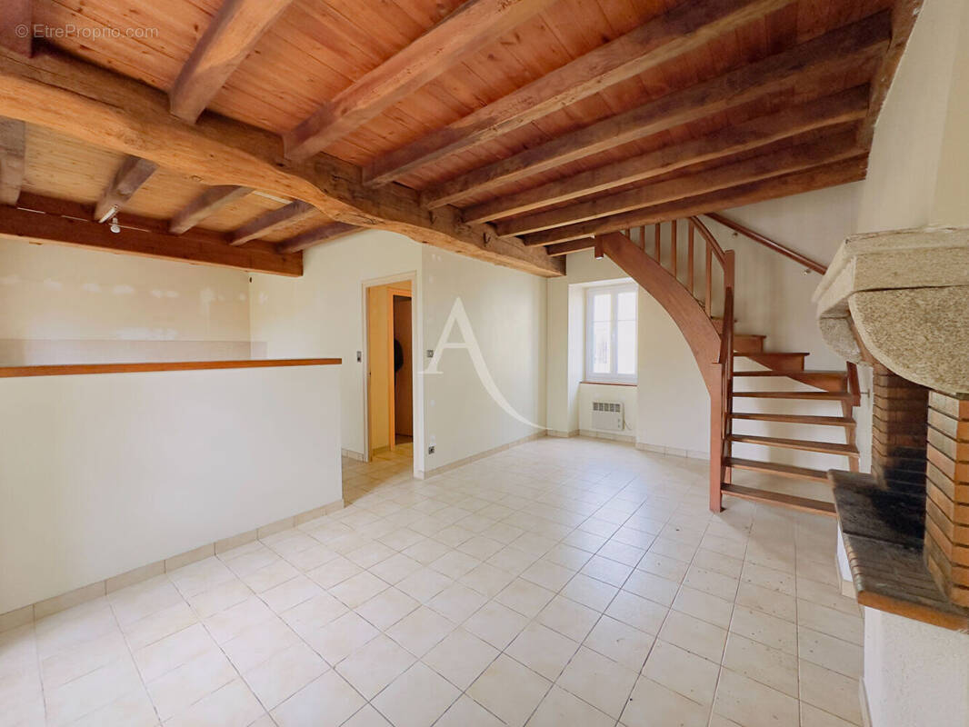 Maison à VENANSAULT