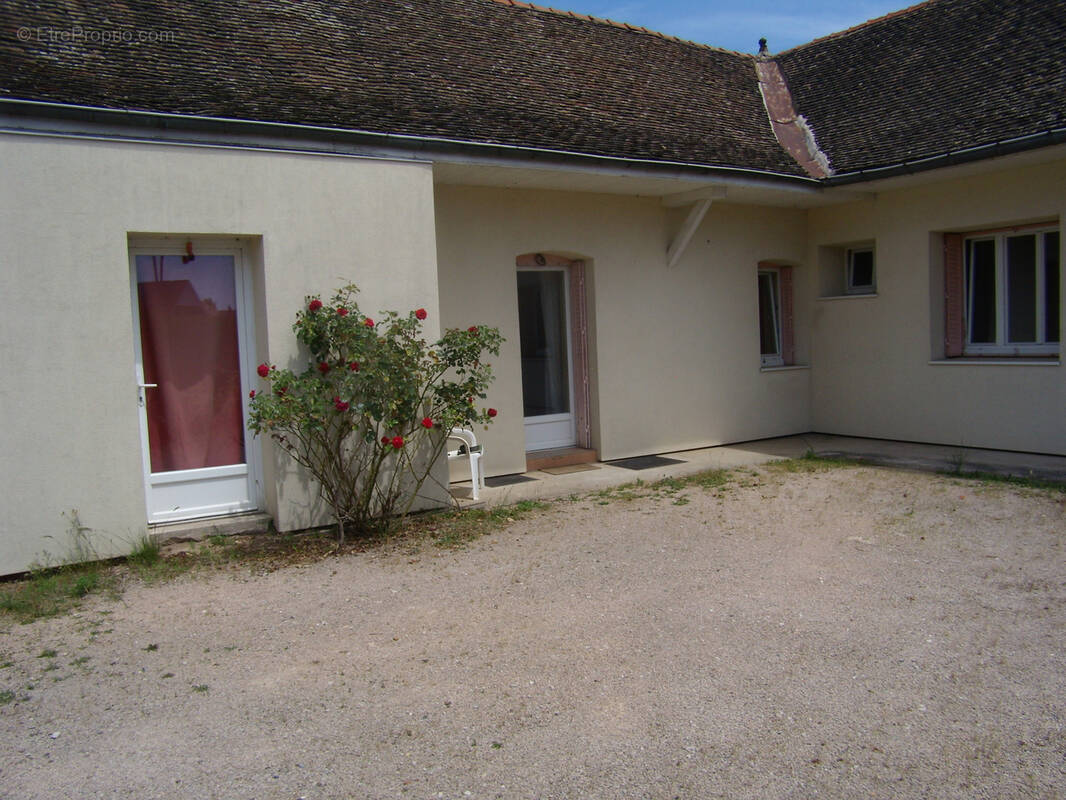 Maison à SAINT-MARCEL