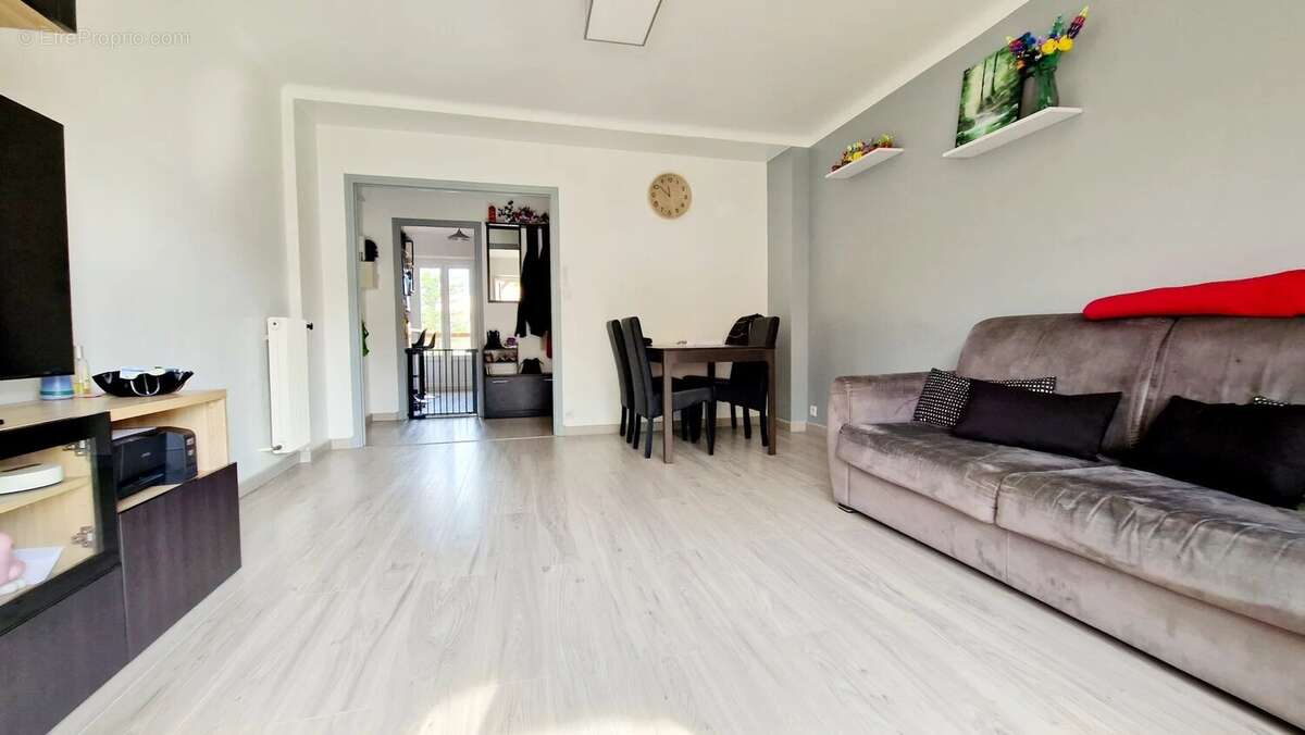 Appartement à ROQUEBRUNE-CAP-MARTIN