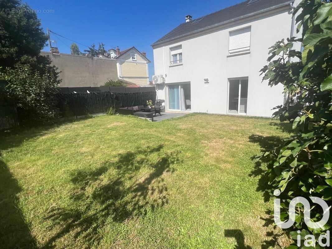 Photo 1 - Maison à SANNOIS