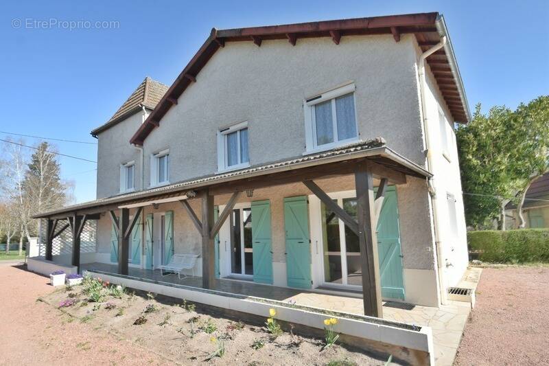 Maison à CHAUFFAILLES