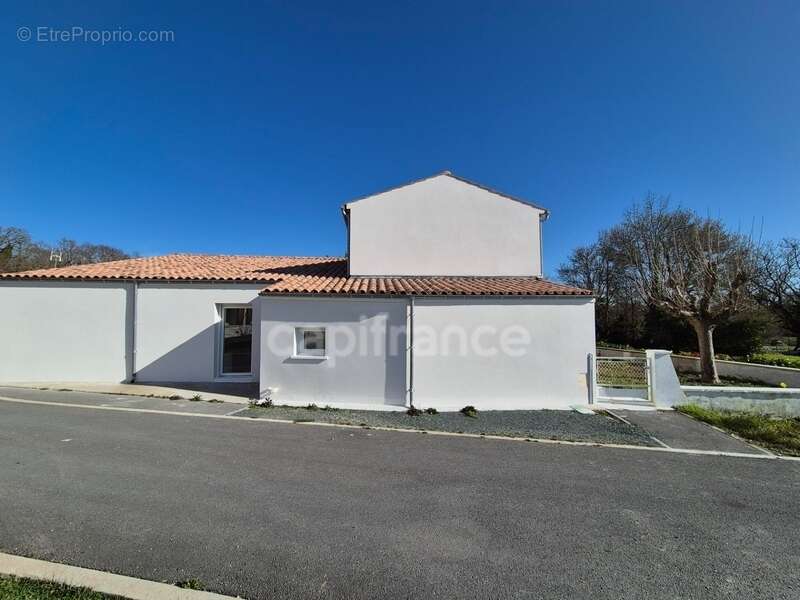 Maison à MEDIS