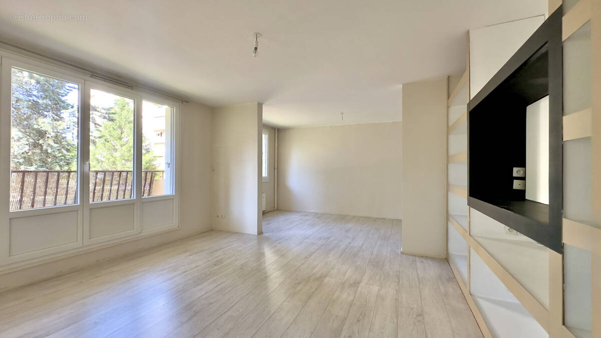 Appartement à LYON-5E