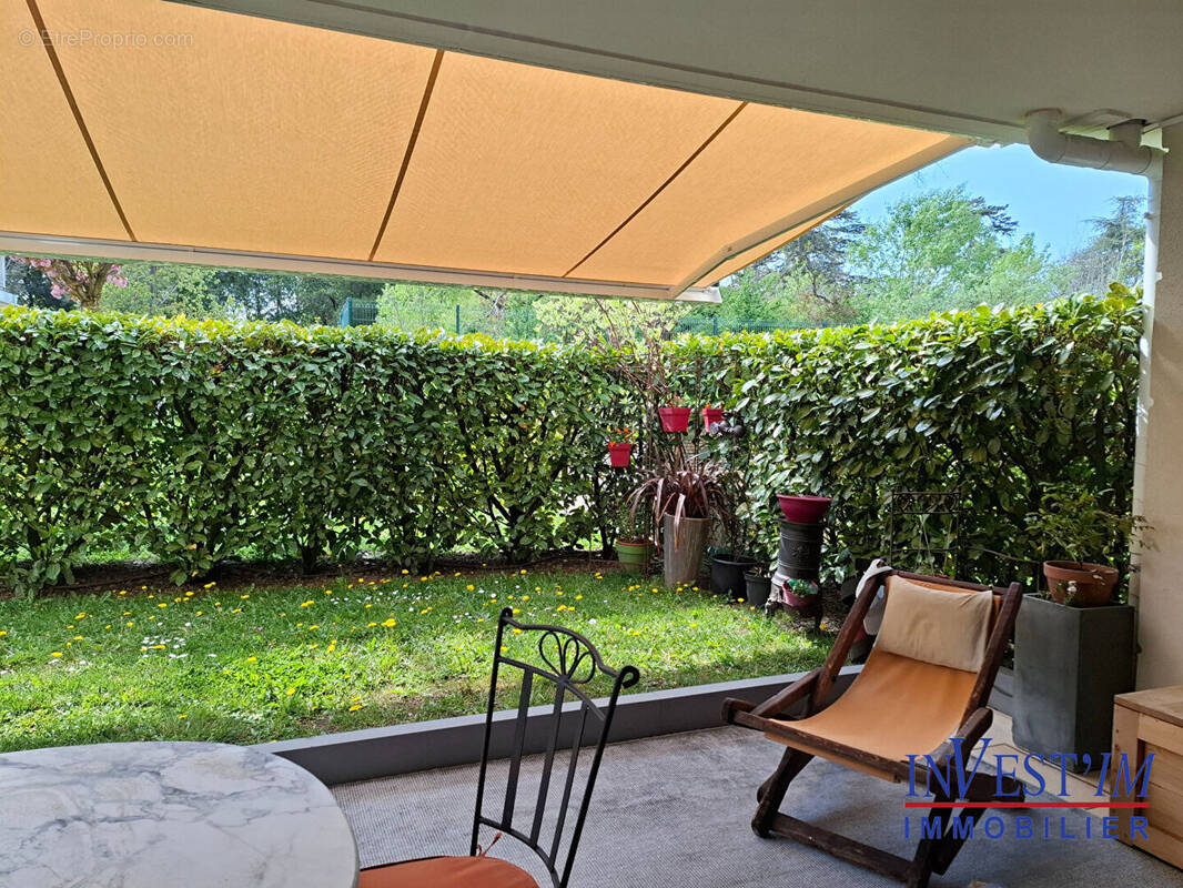 Appartement à SAINT-GENIS-LAVAL