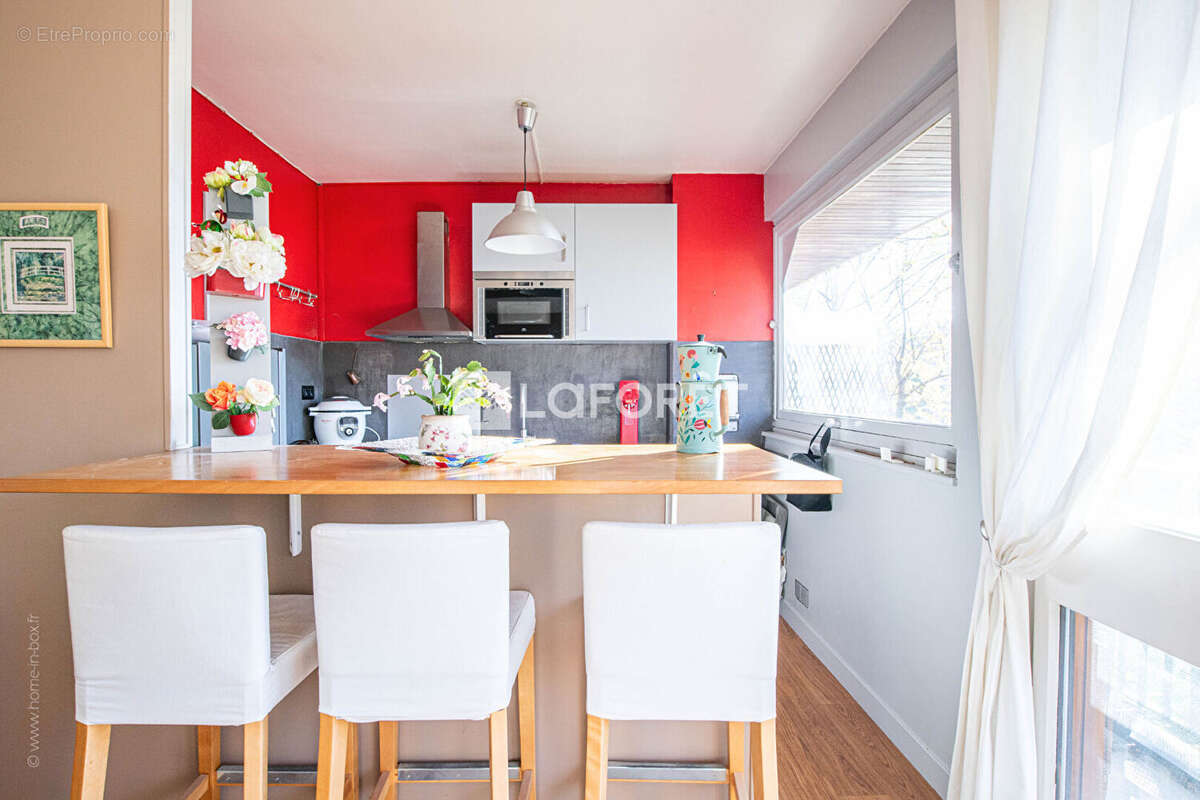 Appartement à LA CELLE-SAINT-CLOUD