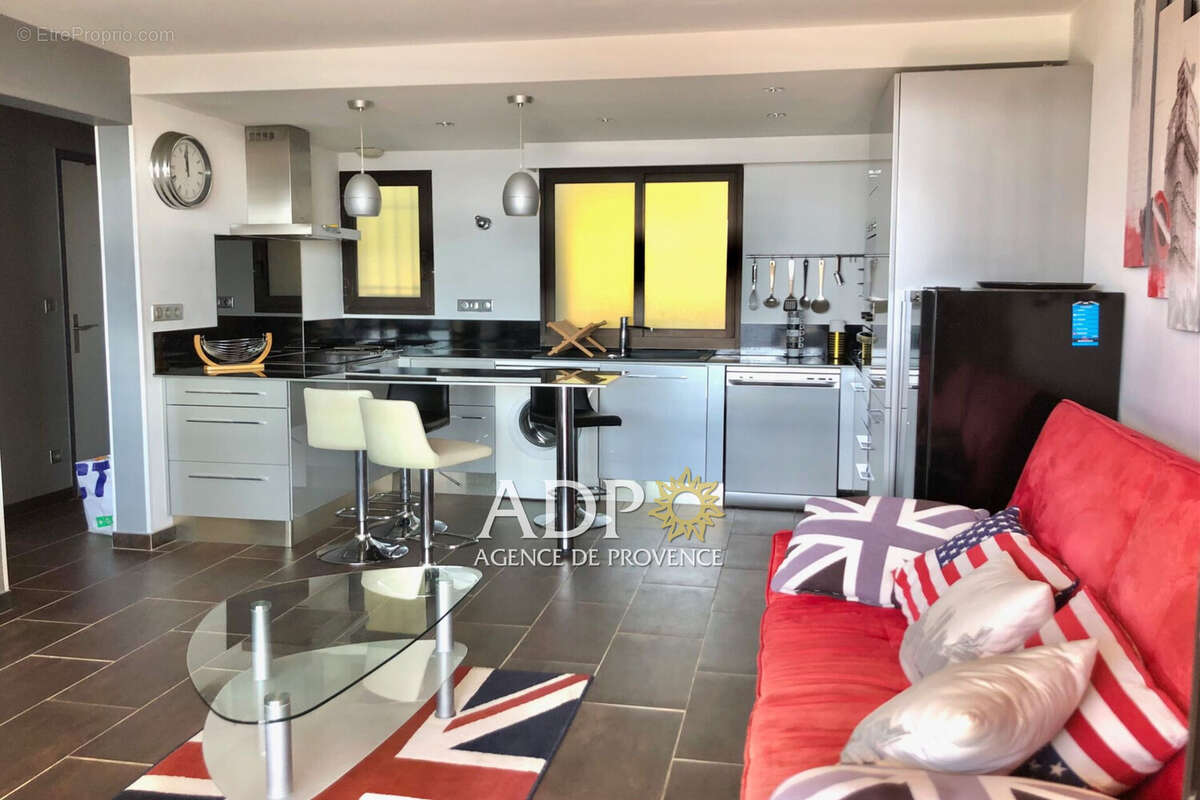 Appartement à MANDELIEU-LA-NAPOULE