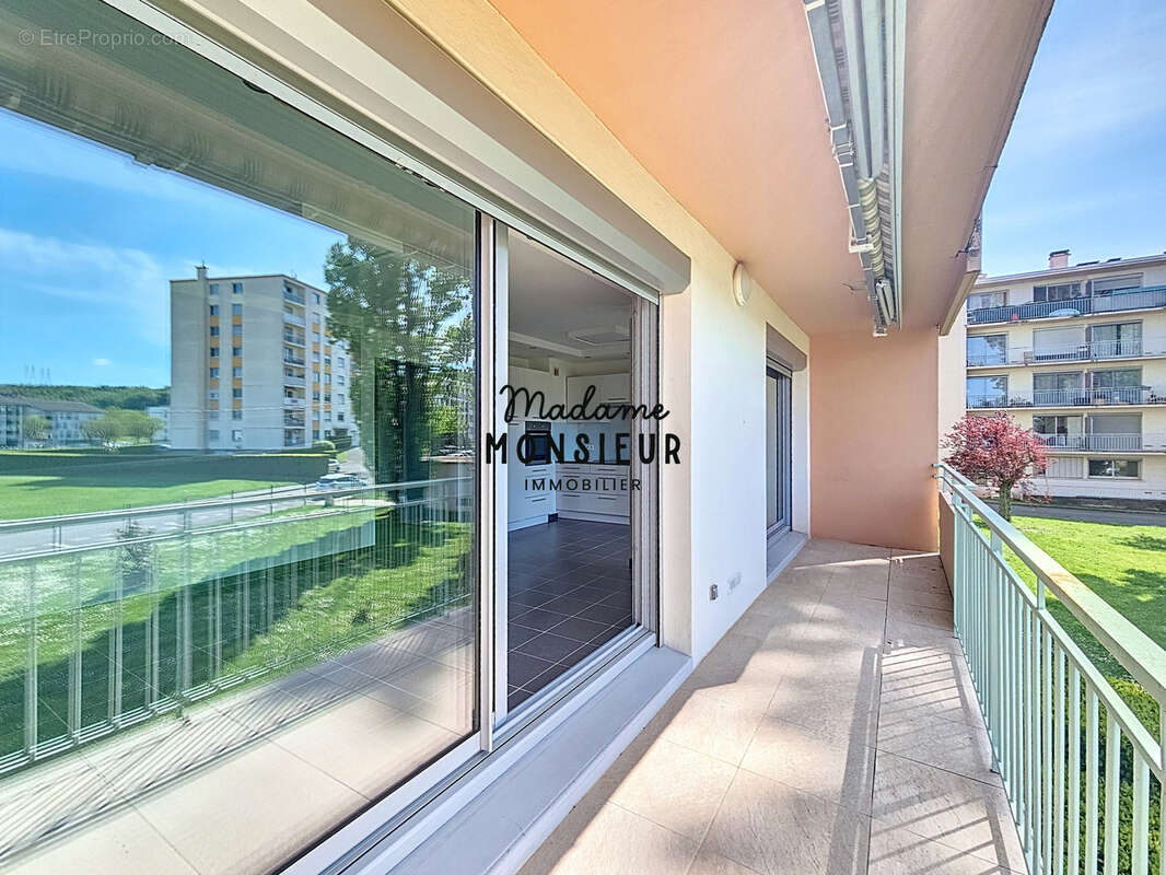 Appartement à LA VERPILLIERE