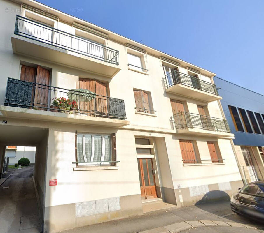 Appartement à FOUGERES