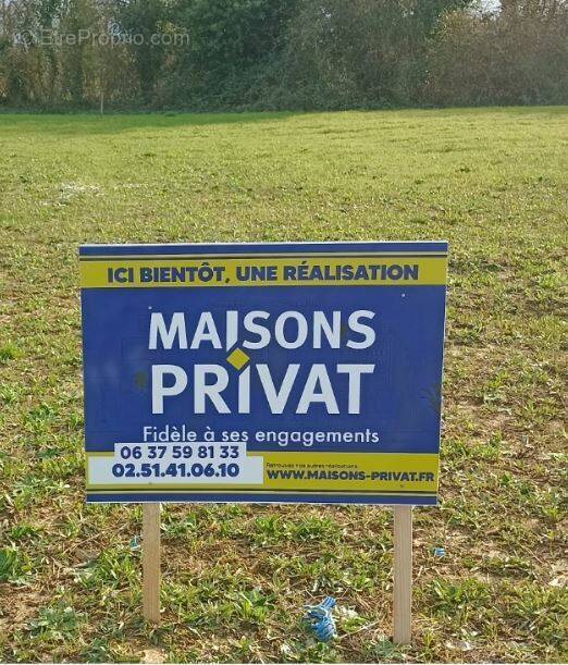 Terrain à CHASNAIS