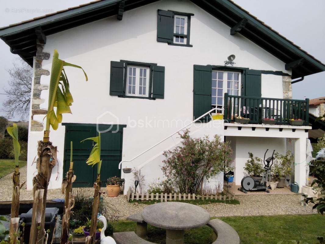 Maison à USTARITZ