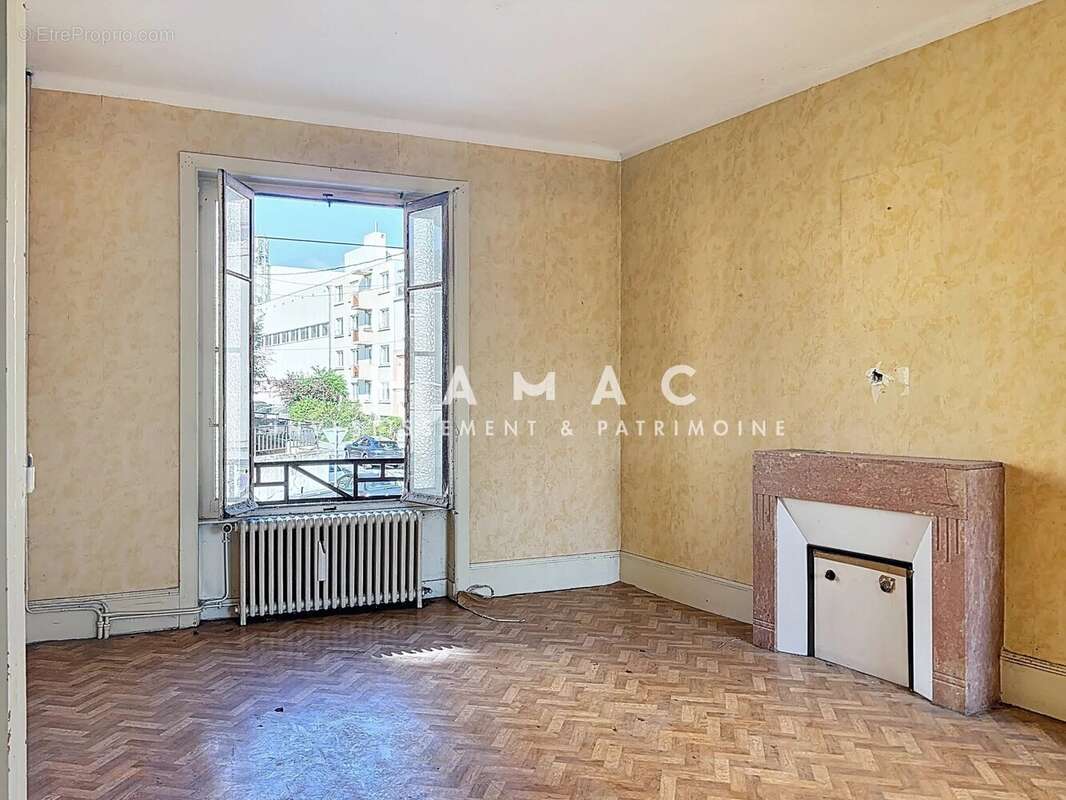 Maison à OULLINS
