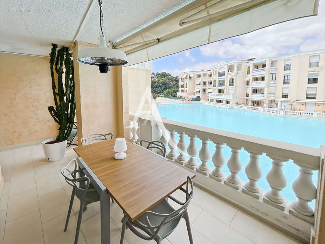 Appartement à LE CANNET