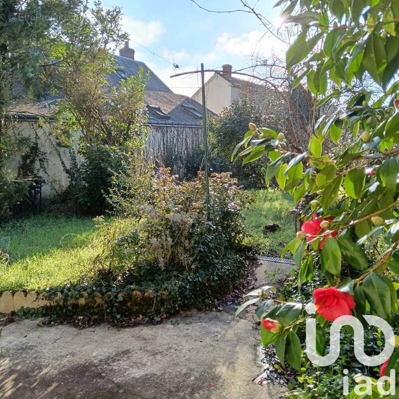Photo 1 - Maison à CHATEAU-RENAULT