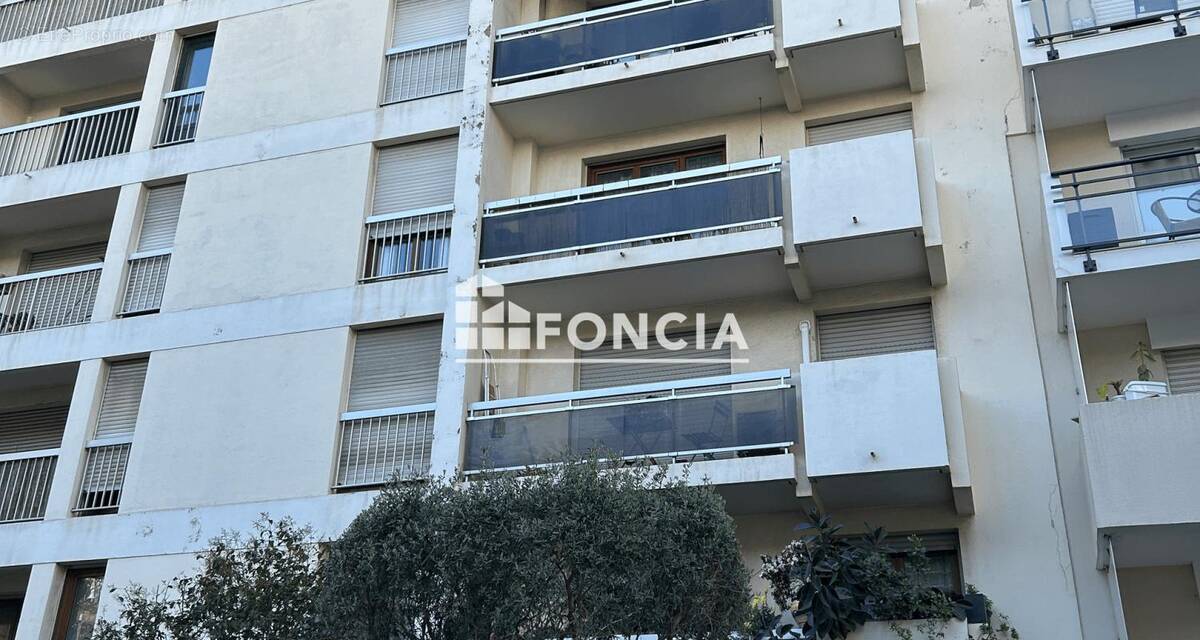 Parking à MARSEILLE-5E