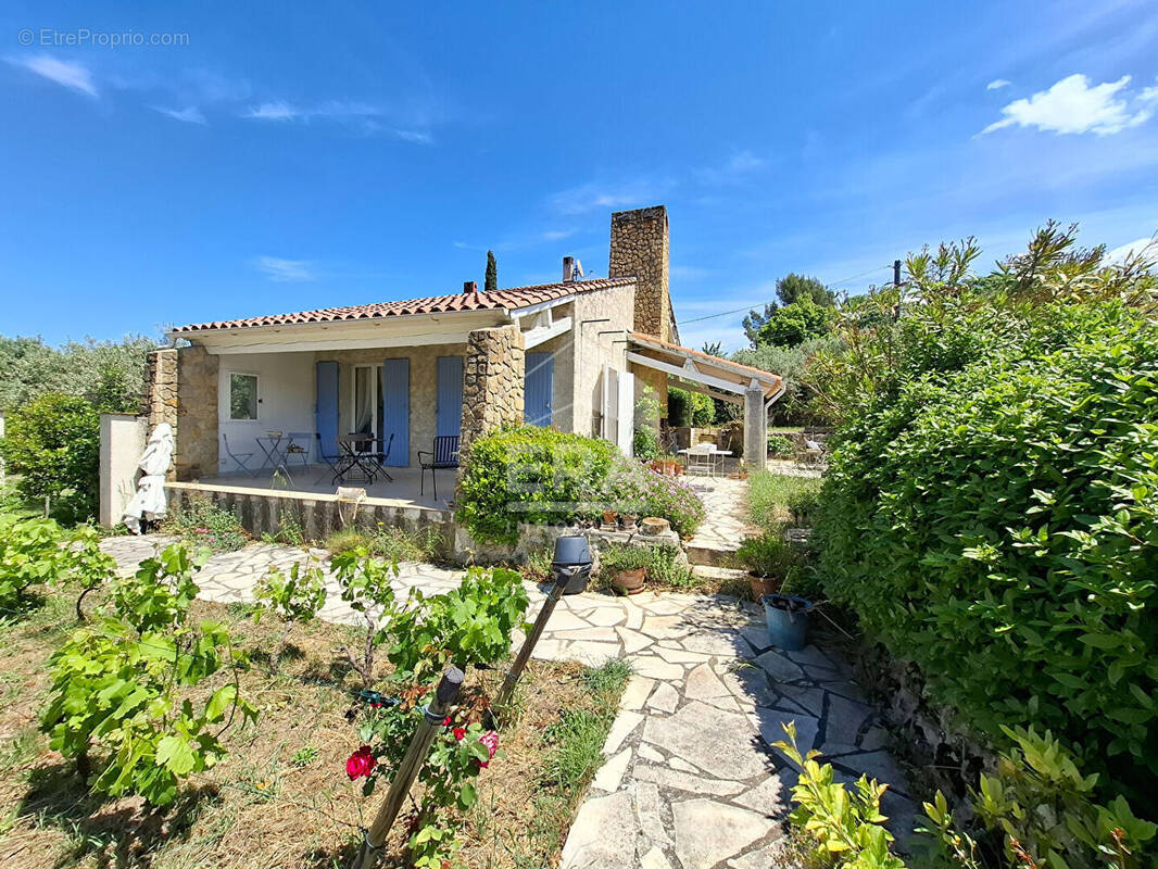 Maison à ROQUEVAIRE