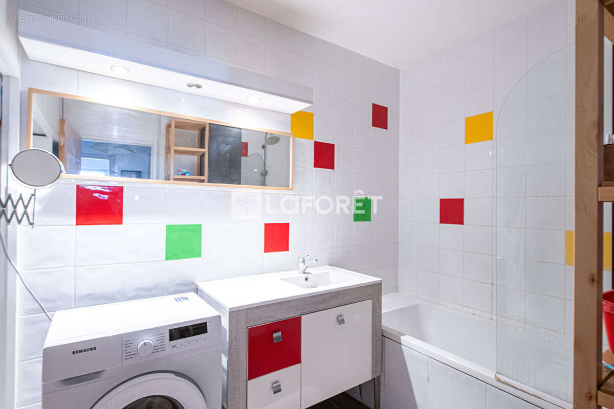 Appartement à LA CELLE-SAINT-CLOUD