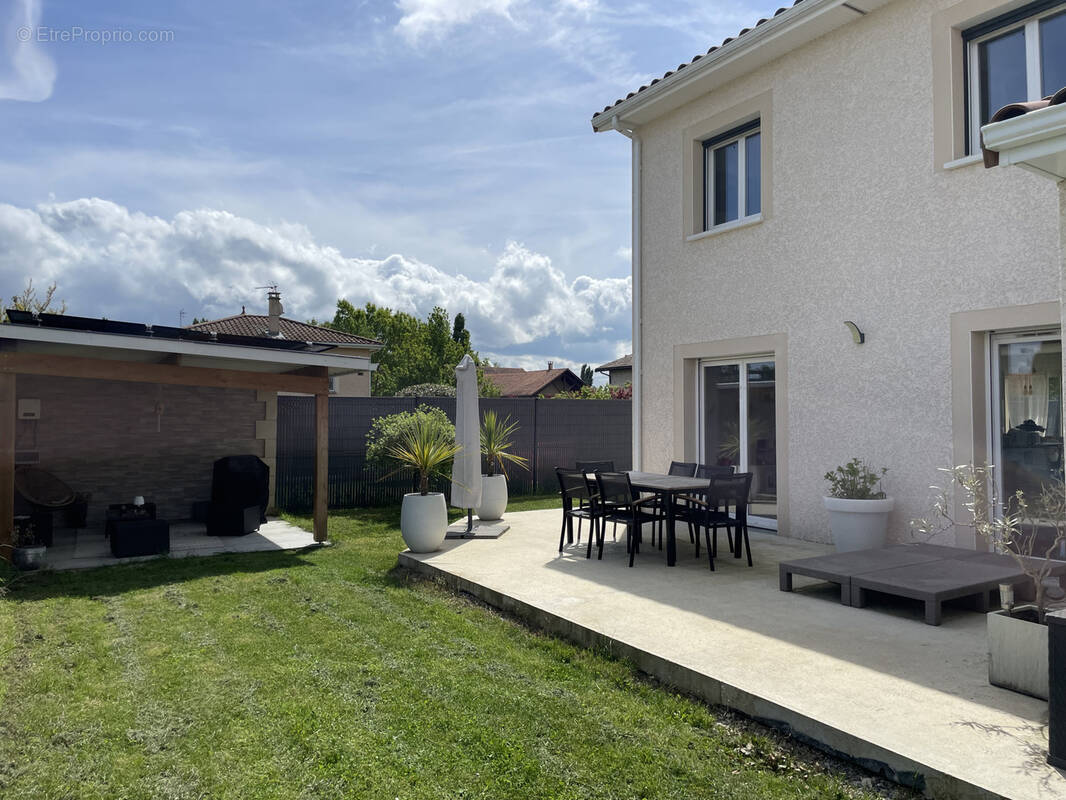 Maison à BRINDAS