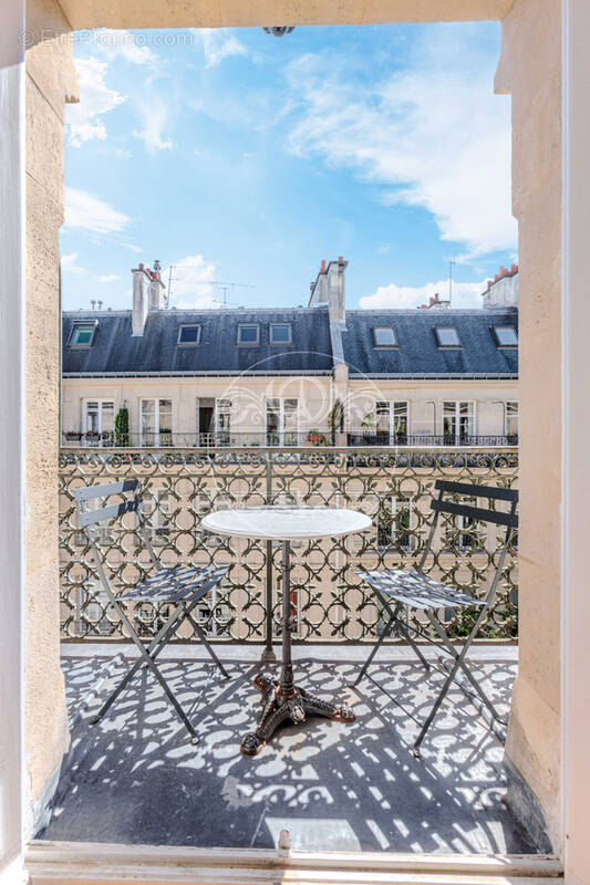 Appartement à PARIS-4E