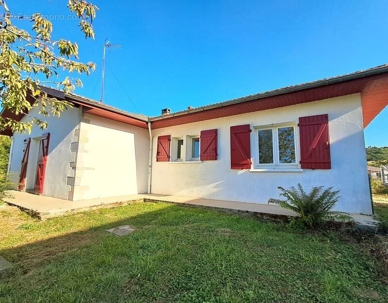 Maison à GUICHE