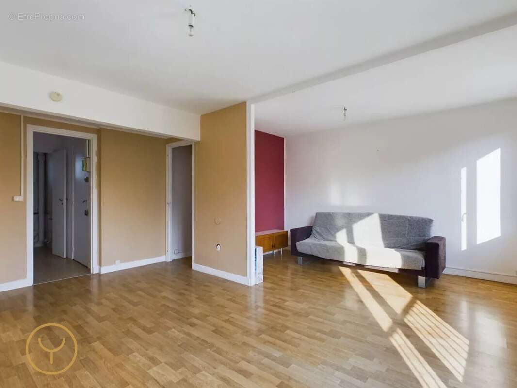Appartement à ROMILLY-SUR-SEINE