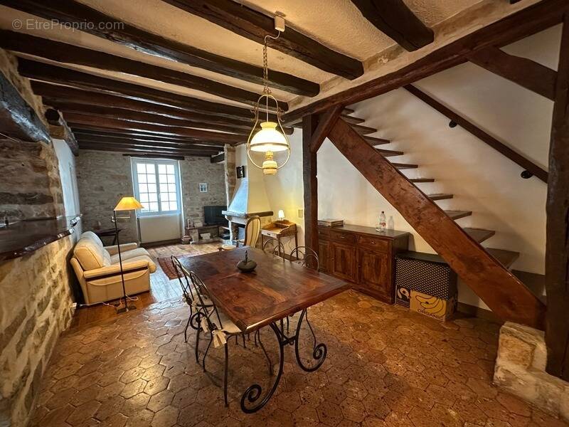 Maison à SAMOIS-SUR-SEINE