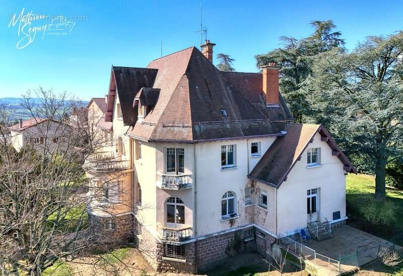 Maison à SAINT-SYMPHORIEN-SUR-COISE