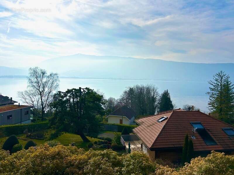 Maison à VEYRIER-DU-LAC