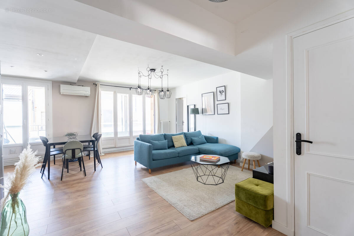 Appartement à MARSEILLE-8E