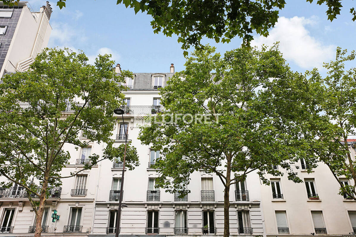 Appartement à PARIS-14E