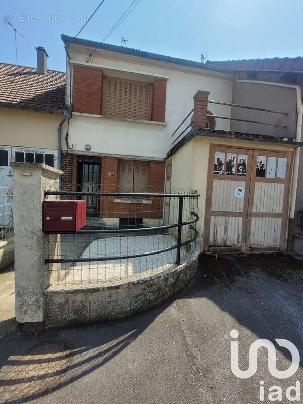 Photo 1 - Maison à TERGNIER