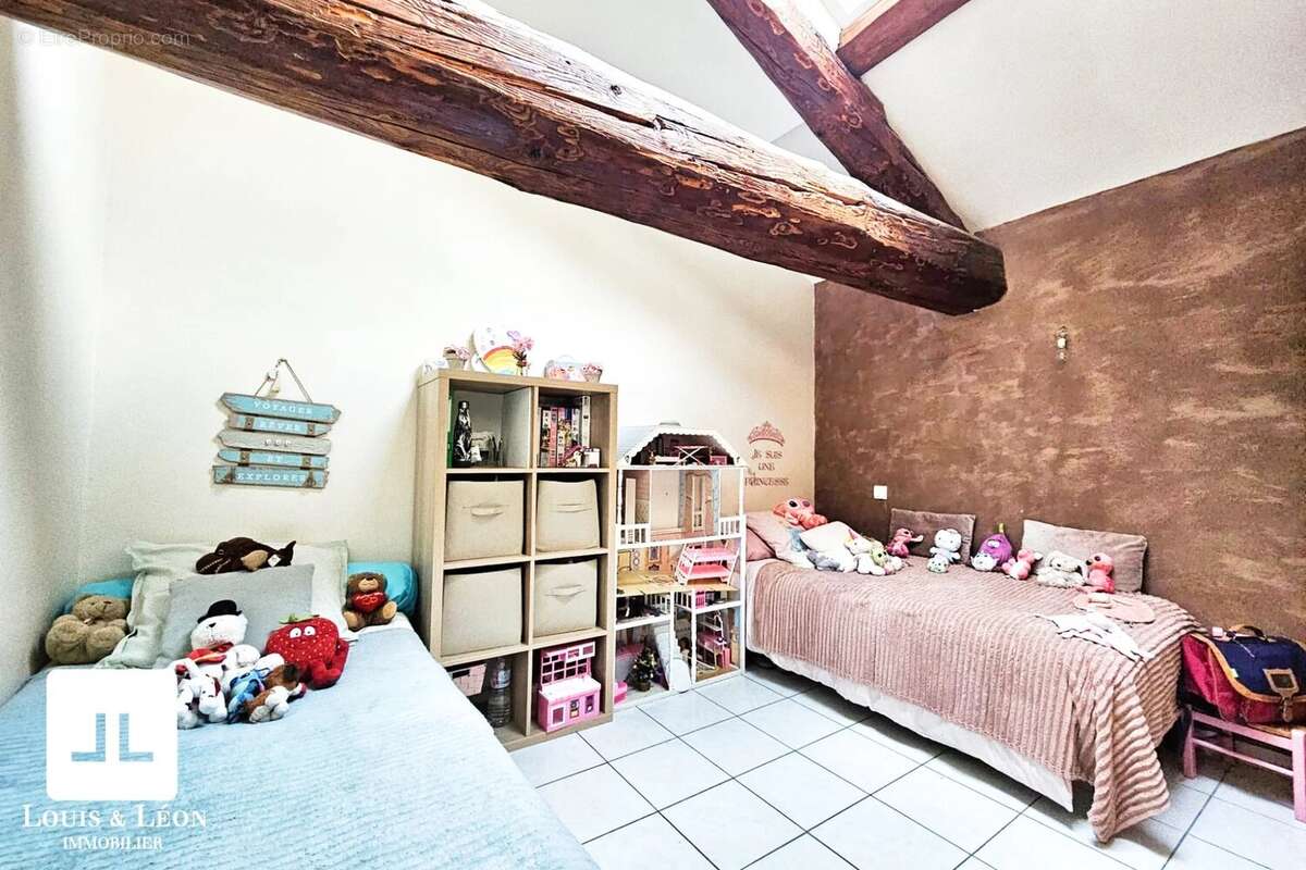 Maison à JASSANS-RIOTTIER