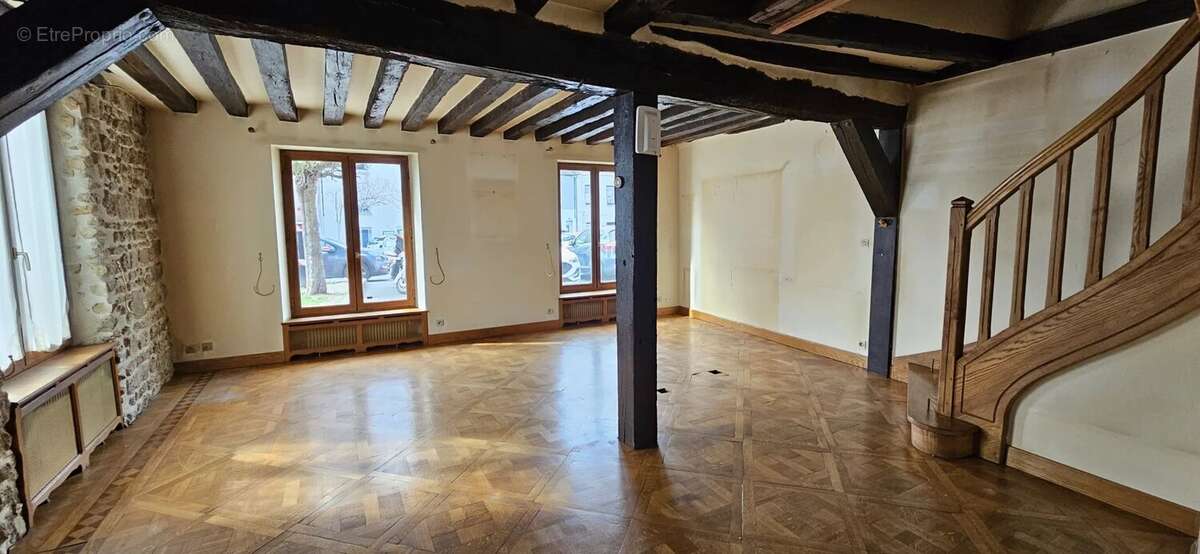 Maison à LA FERTE-ALAIS
