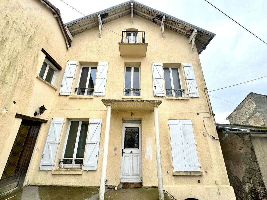 Maison à SAINT-MARTIN-DU-TERTRE
