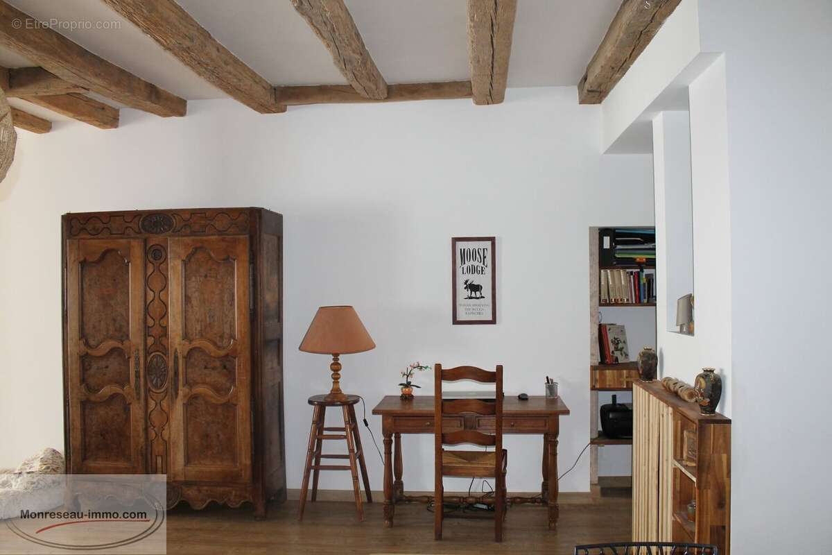 Maison à SAINT-LAURENT-SUR-SAONE