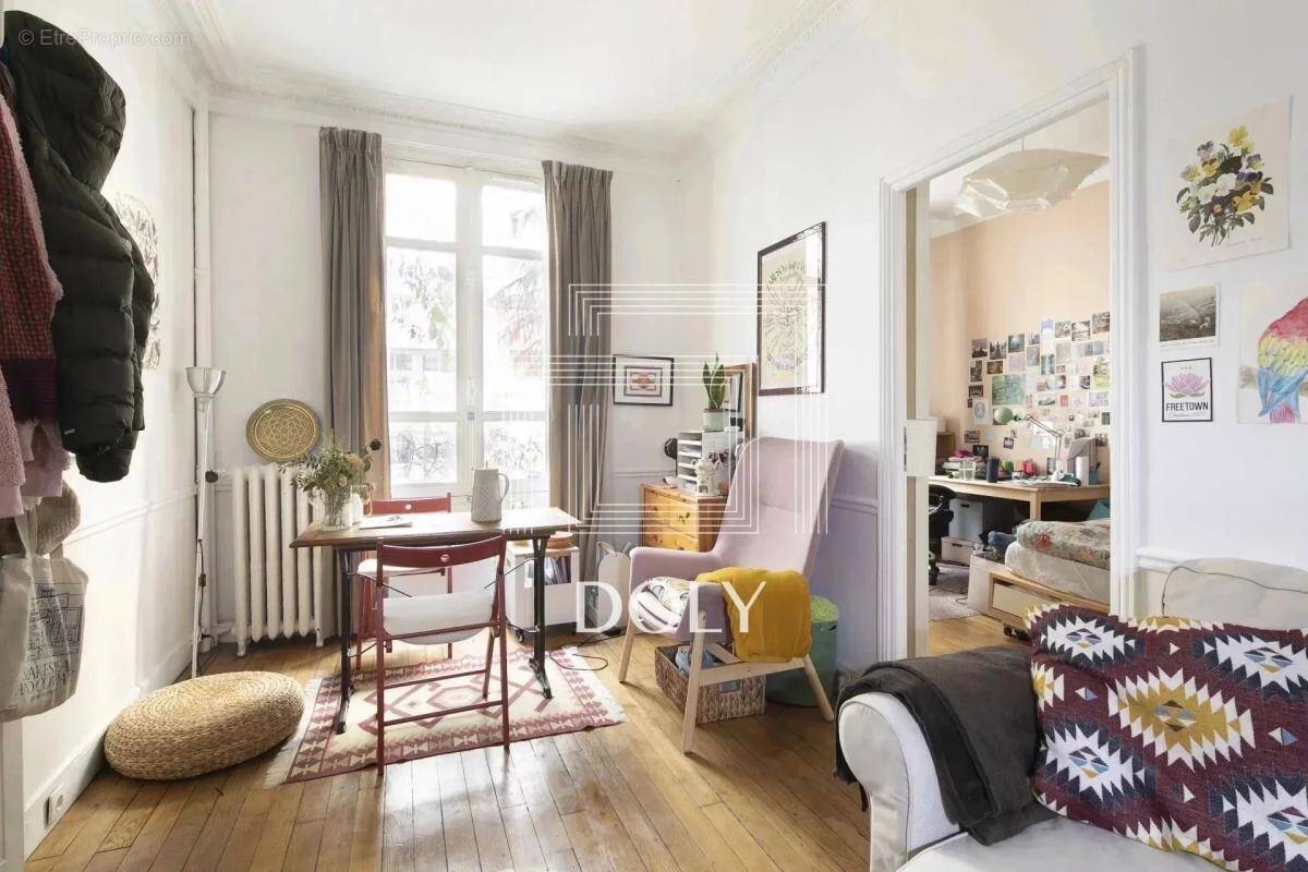 Appartement à PARIS-2E
