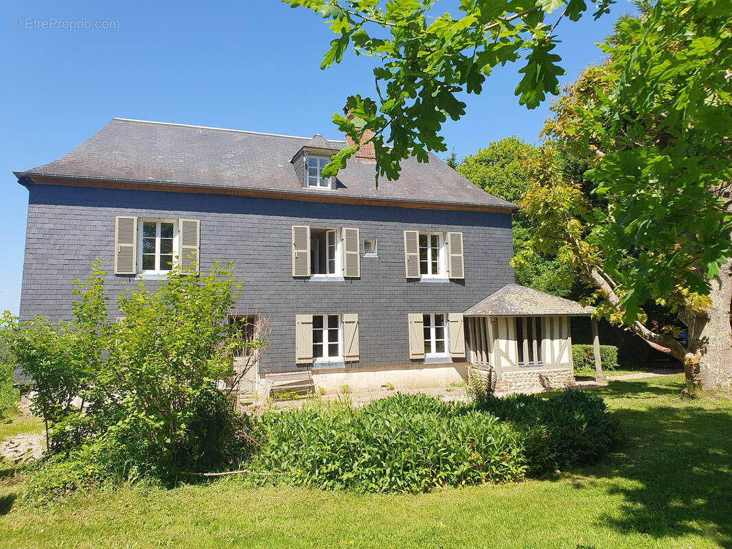 Maison à CORMEILLES