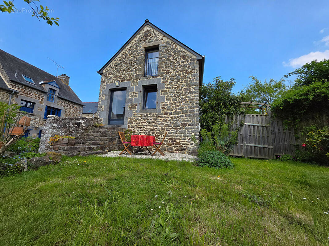 Maison à PLEUDIHEN-SUR-RANCE