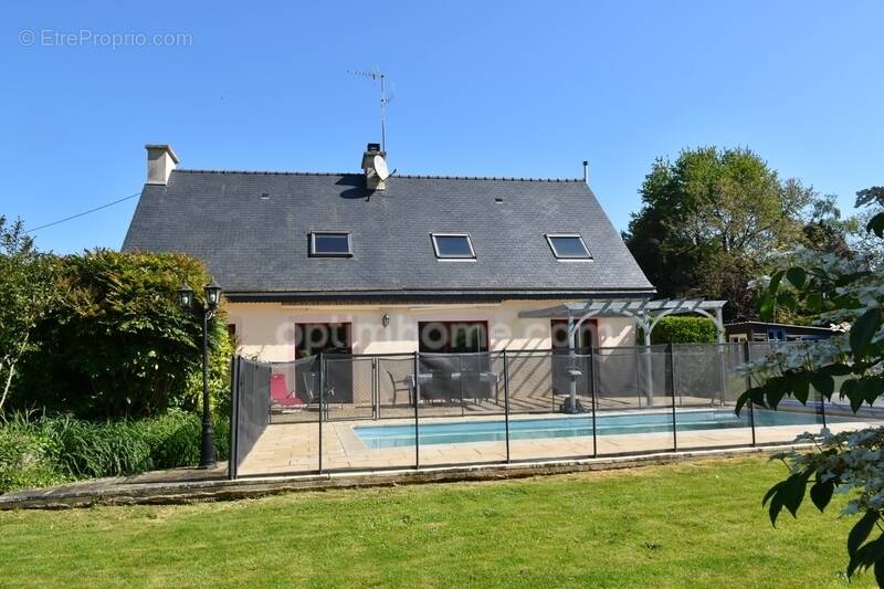 Maison à MALESTROIT