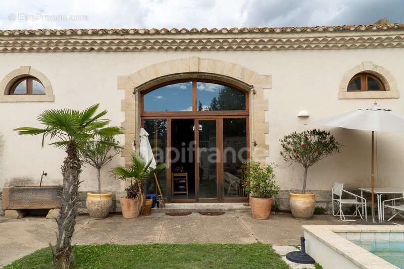 Maison à MEYNES