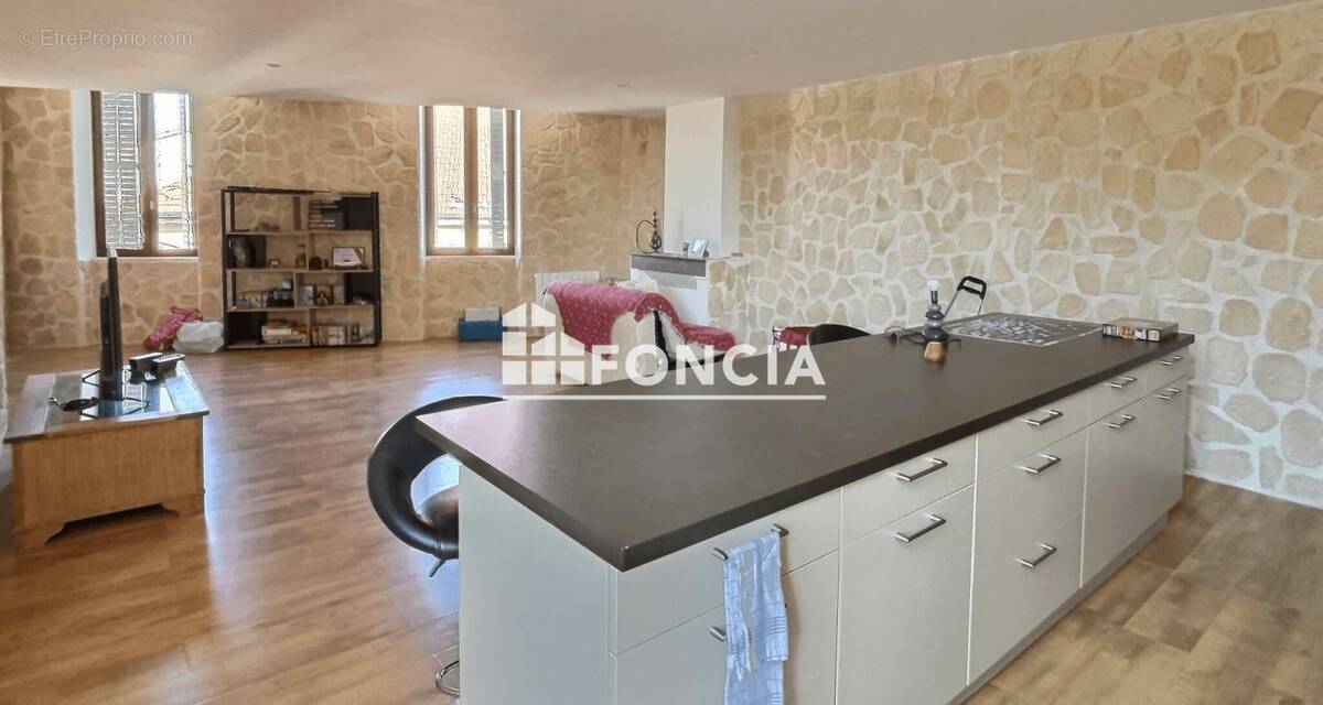 Appartement à MONTELIMAR
